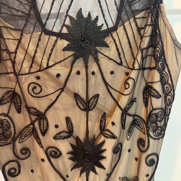 Abercrombie & Fitch Midi Cocktail Dress, L, EUC, Black with Gold Lining - Picture 3 of 9